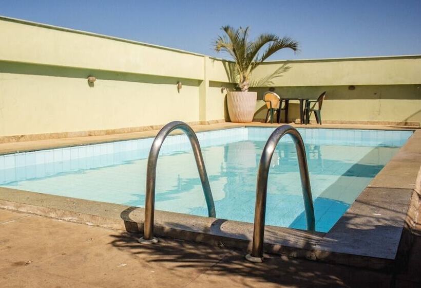 酒店 Riviera Palace