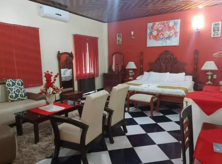 Otel Takana