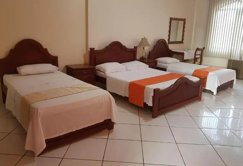Otel Takana