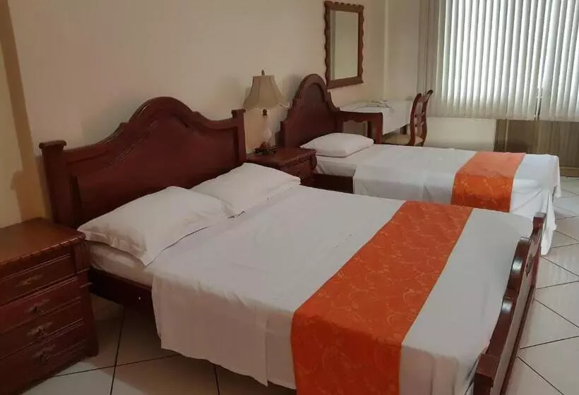 Otel Takana