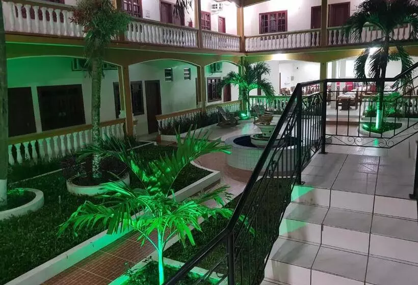 Otel Takana