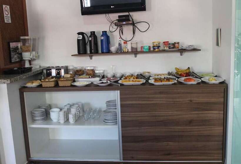 Отель The Hill Hoteis Residence