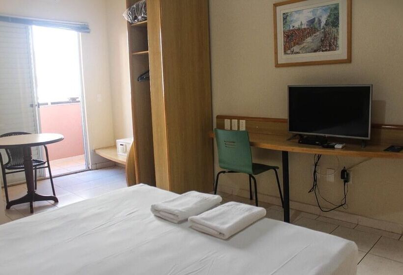 Отель The Hill Hoteis Residence