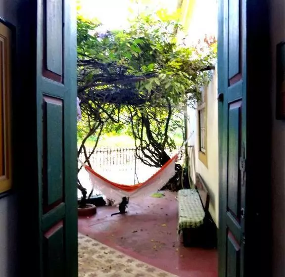 Pouso Das Glicínias   B&b