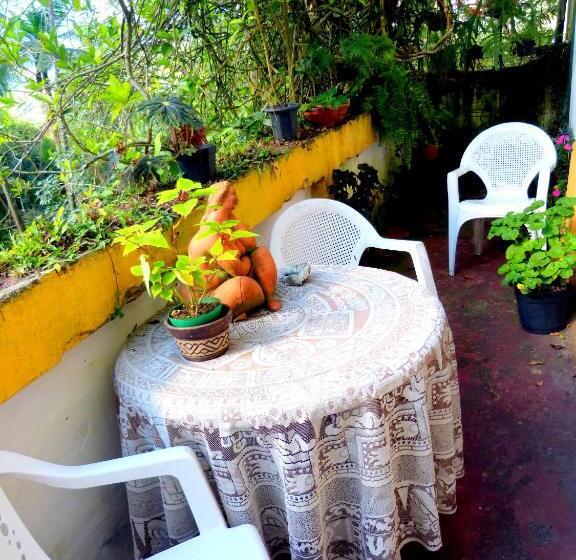 Pouso Das Glicínias   B&b