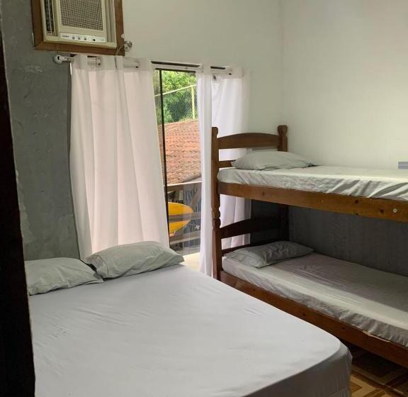Rio Surf House Hostel E Pousada