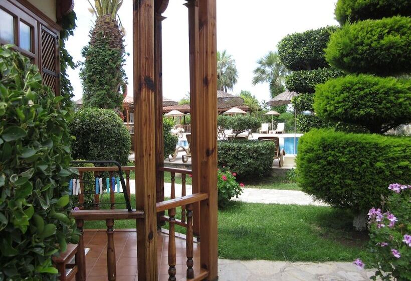 Asur Hotel & Aparts & Villas