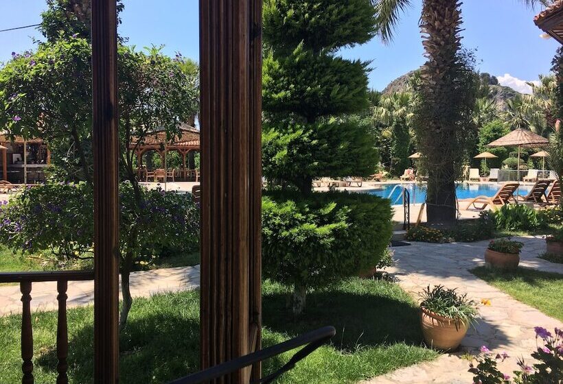 Asur Hotel & Aparts & Villas