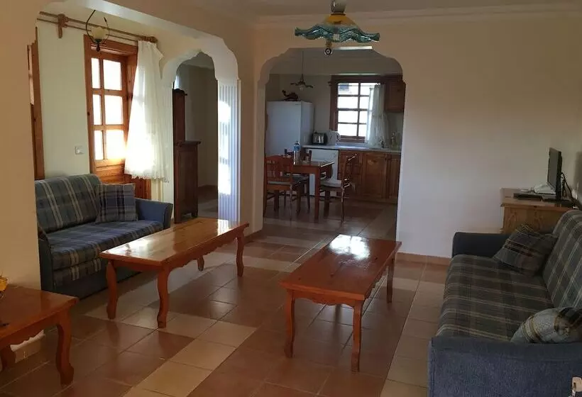 Asur Hotel & Aparts & Villas