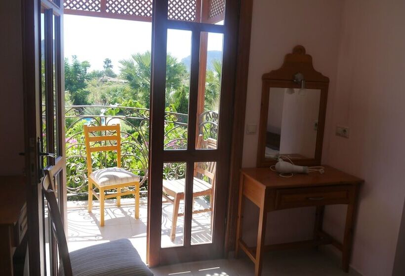 Asur Hotel & Aparts & Villas