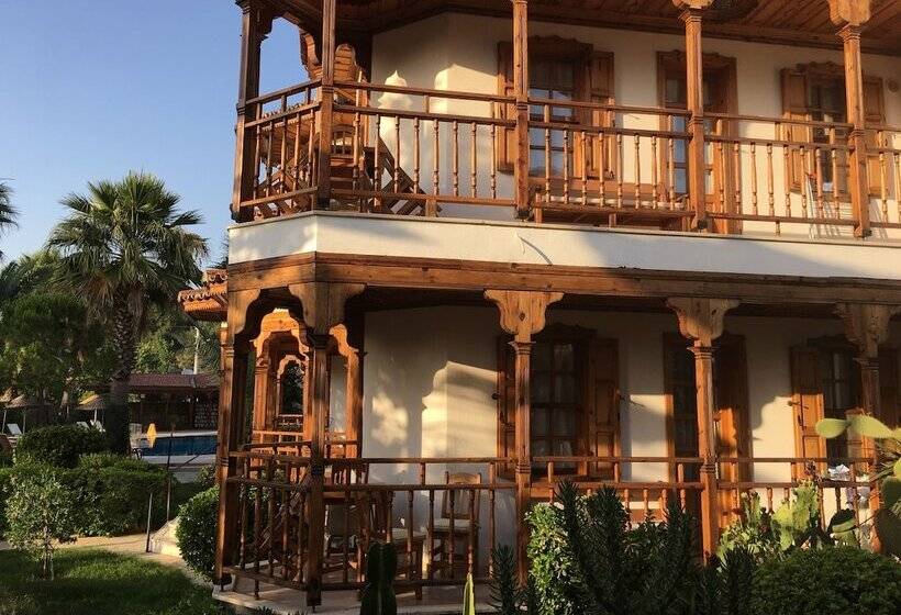 Asur Hotel & Aparts & Villas