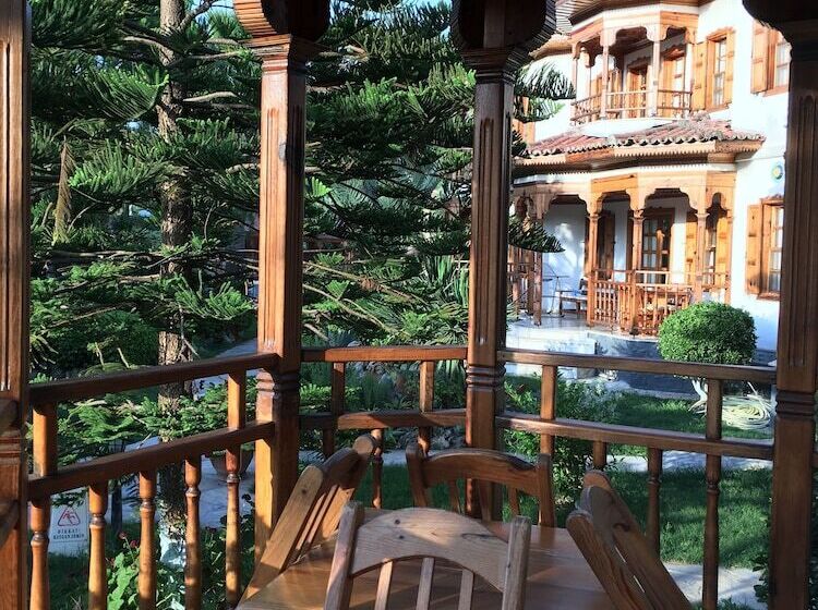 Asur Hotel & Aparts & Villas