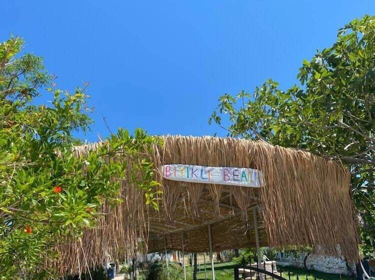 בית מלון כפרי Biyikli Pansiyon