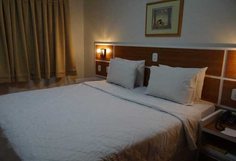 Bravo City Hotel Dourados