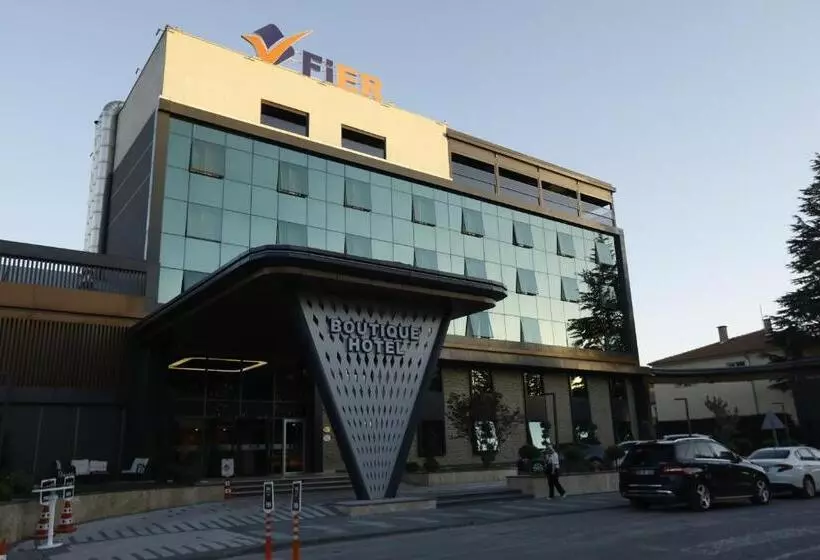 هتل Fier Life Center