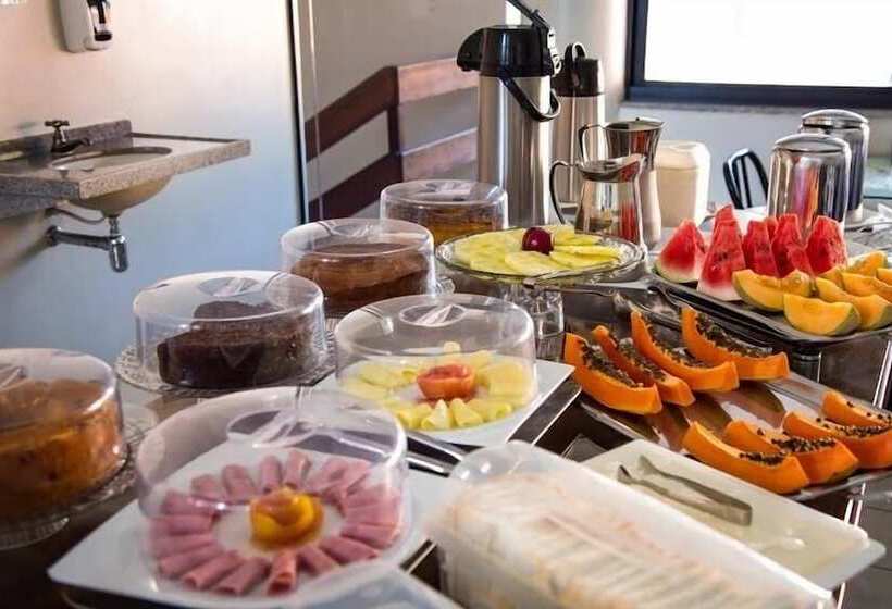 בית מלון כפרי Poyares