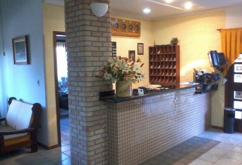 בית מלון כפרי Xapuri