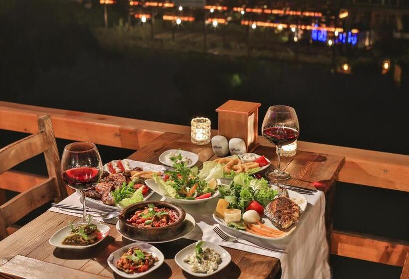 Mints Hotel Adult Only