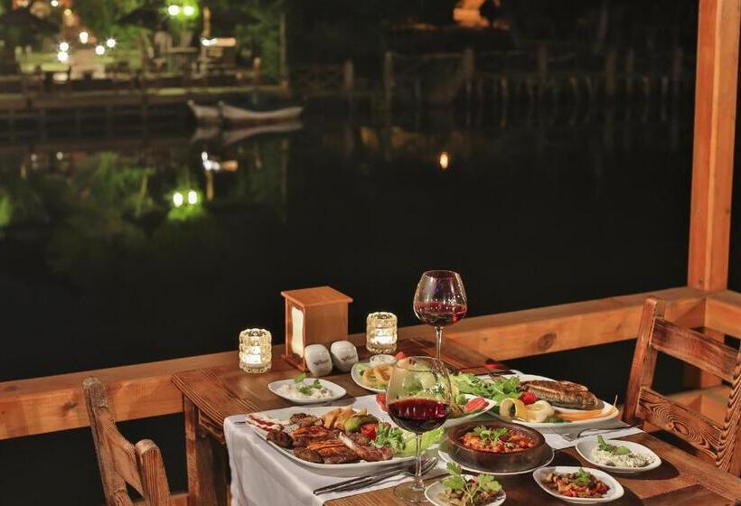 Mints Hotel Adult Only