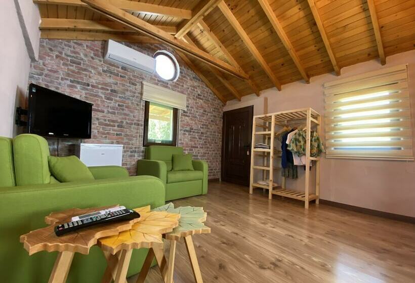 تختخواب و صبحانه Bagban Bozcaada