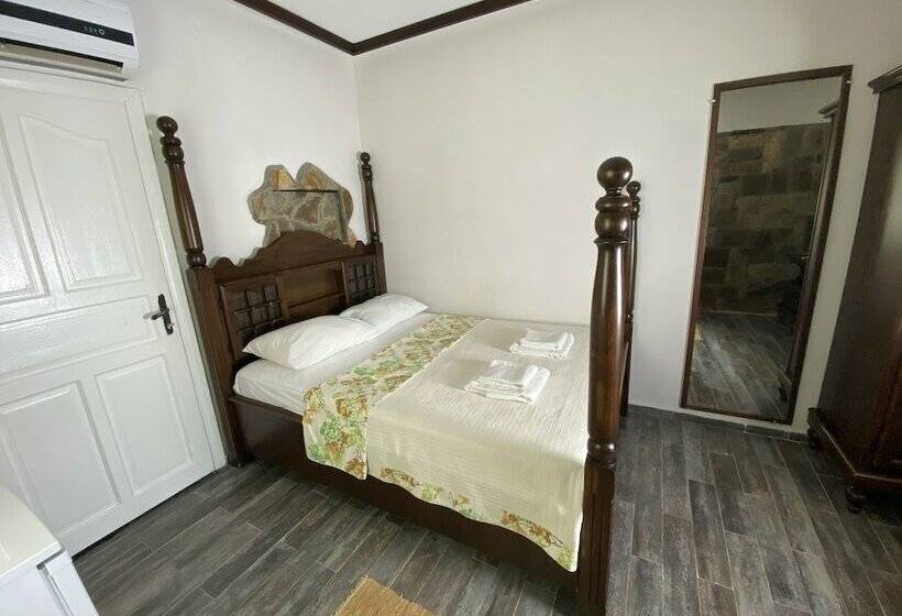 تختخواب و صبحانه Bagban Bozcaada