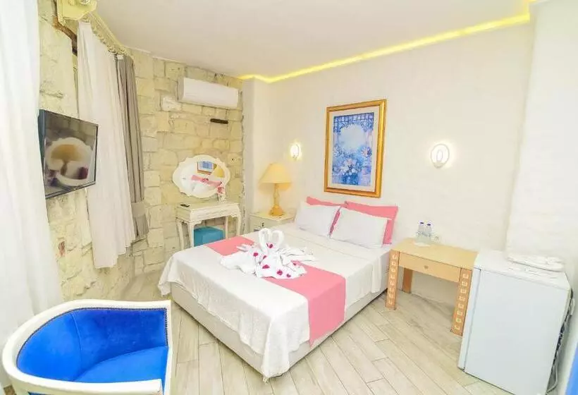هتل Alacati Asmali Konak