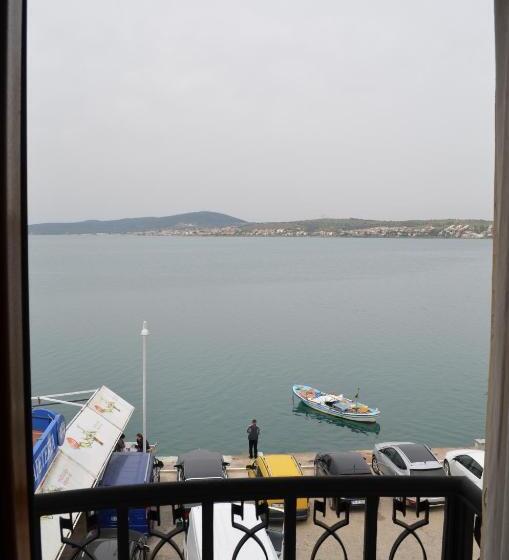 هتل Ayvalık Palas