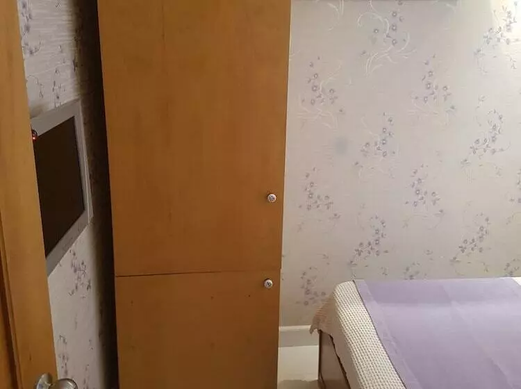 هتل Katina
