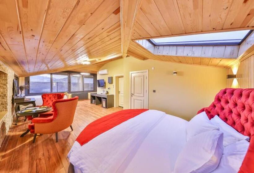 Mints Hotel Adult Only