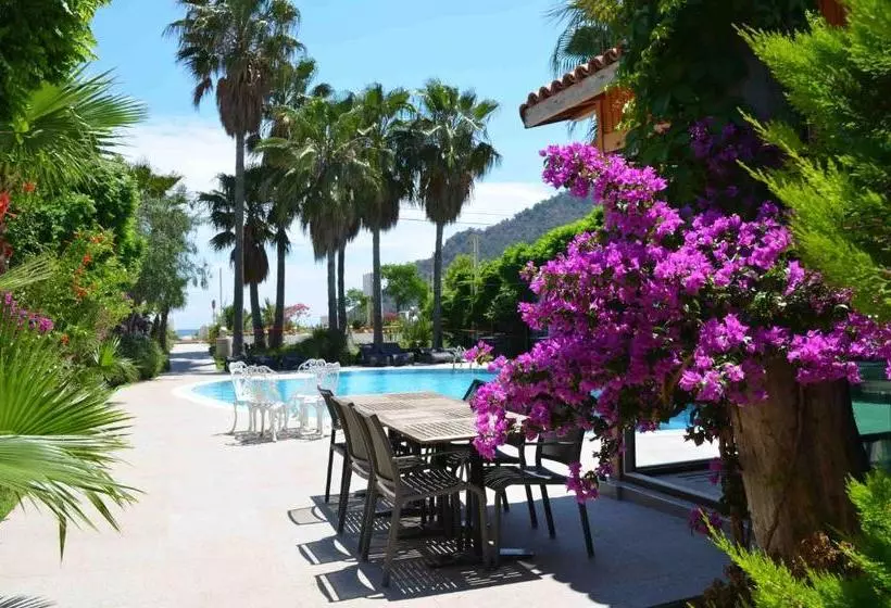 Hotel On