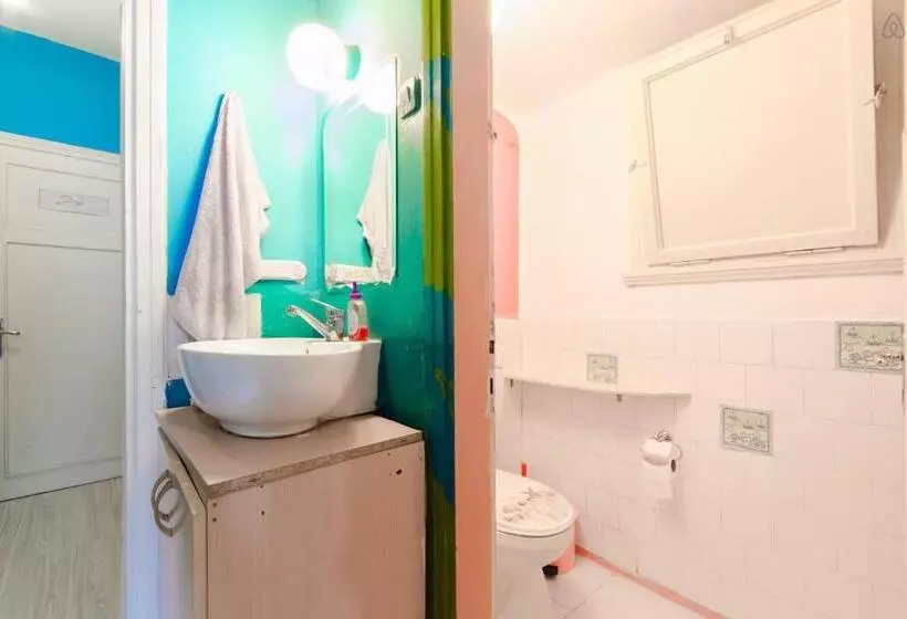 Hostel Shantihome