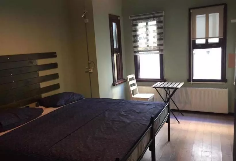 The Hub Hostel