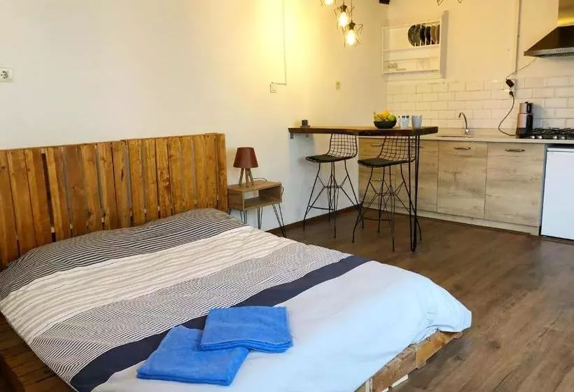 The Hub Hostel