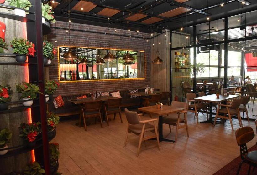 Yeşilyurt Park Otel