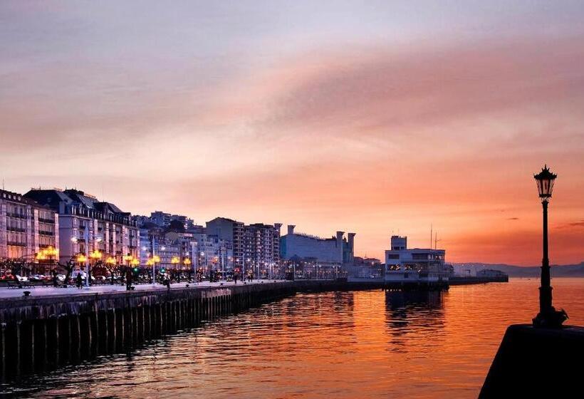 Apartamentos Art Suite Santander