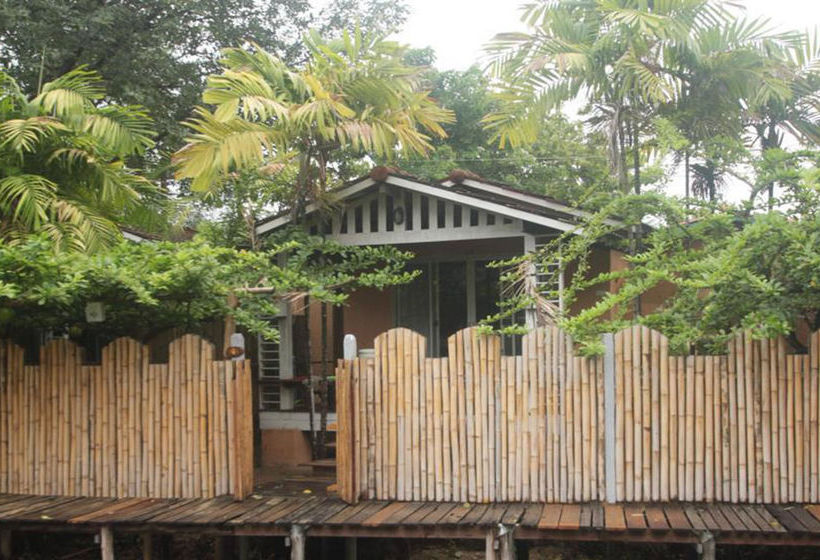 בית מלון כפרי Aristo Chic Resort And Farm