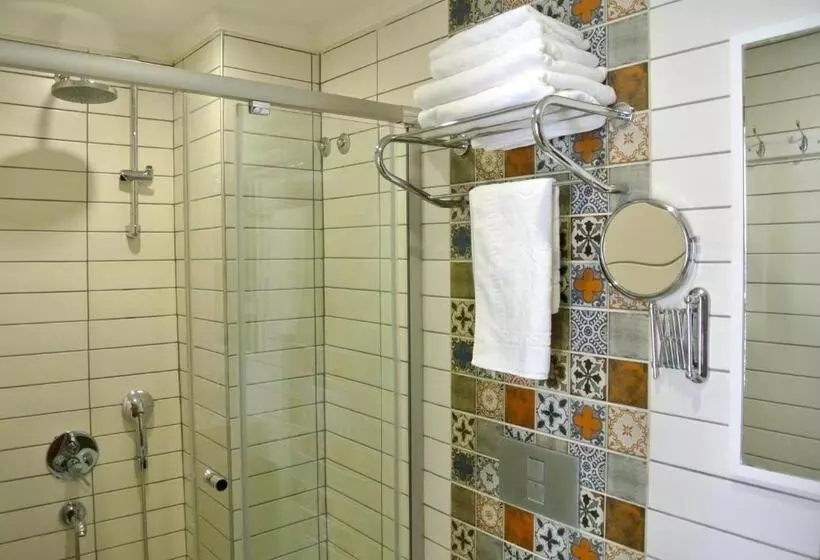 Hotel Hideaway