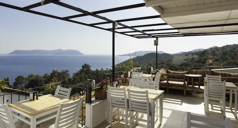 בית מלון כפרי Hideaway