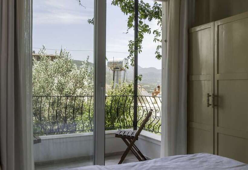 בית מלון כפרי Hideaway