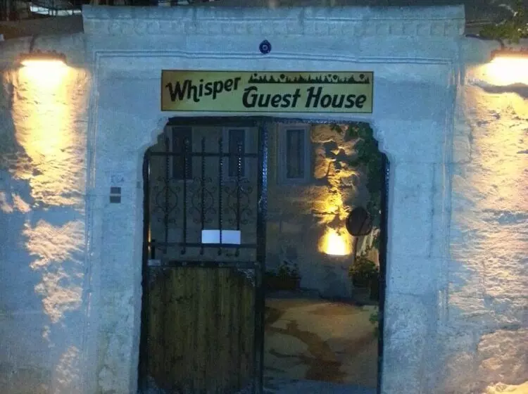 هتل Whisper Cave House