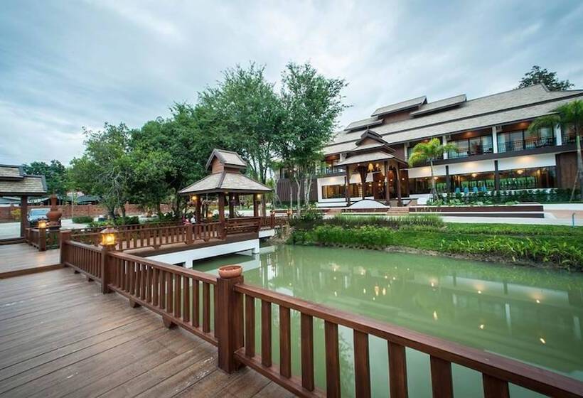 Moon Terrace Resort &