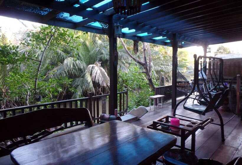 Pensão Ban Mae Arom