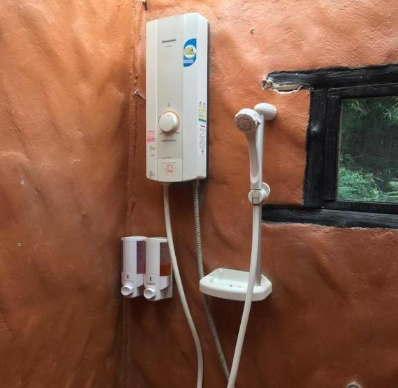 אתר נופש Baan Pong Tara