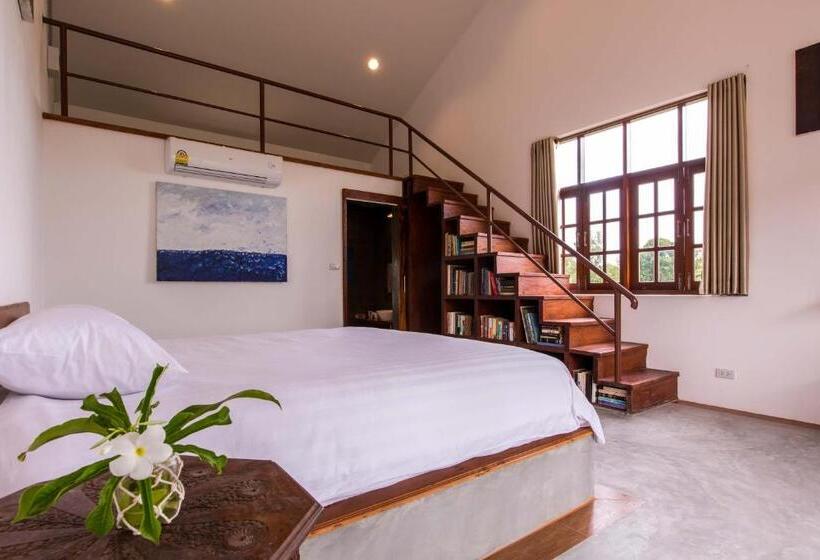 استراحتگاه Tree Roots Retreat