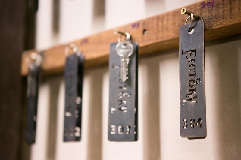 הוסטל The 8 Factory Hotel Phitsanulok