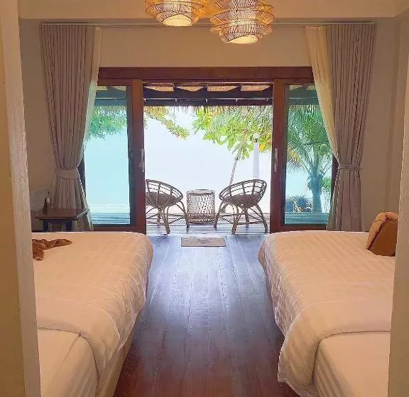 V View Beach Resort