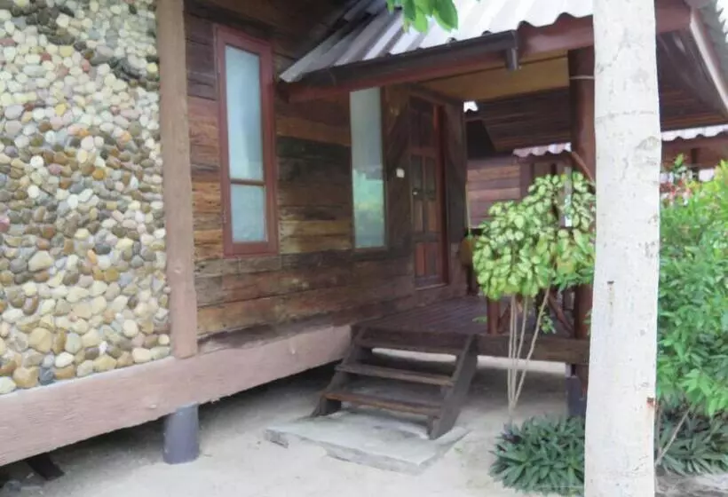 V View Beach Resort