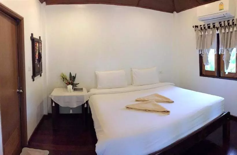 V View Beach Resort
