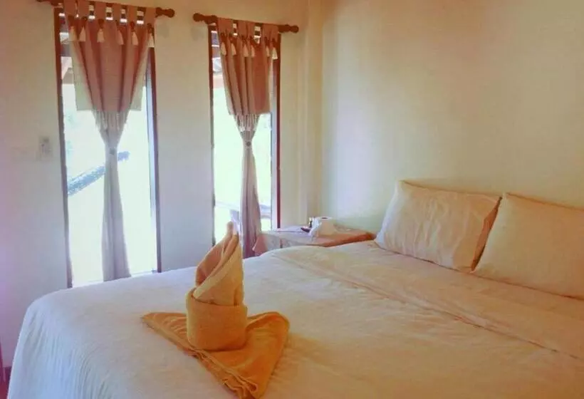 V View Beach Resort