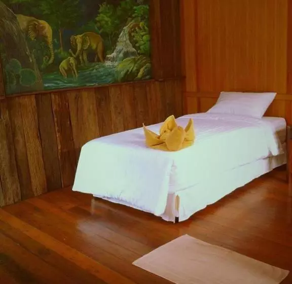 V View Beach Resort
